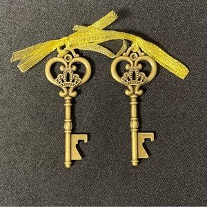 NWOT Antique Style Gold Skeleton Key Bottle Openers Set of 2